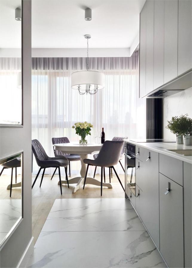 Apartamenty Nadjeziorne Z Tarasem Na Dachu Ełk Exterior foto